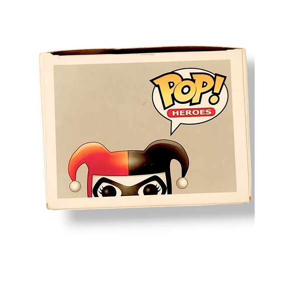Funko POP! Heroes: DC Comics - Harley Quinn #34 PX Preview (Glow in the Dark) - Picture 6 of 7
